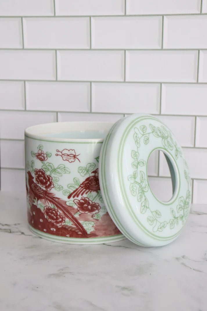 The Robin Tissue Vessel - Perch